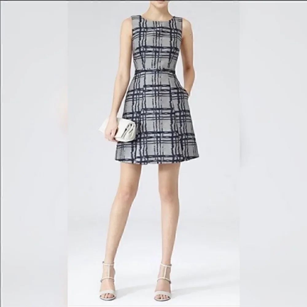 𝅺REISS fit & flare Peron check dress gray blue sz 8
